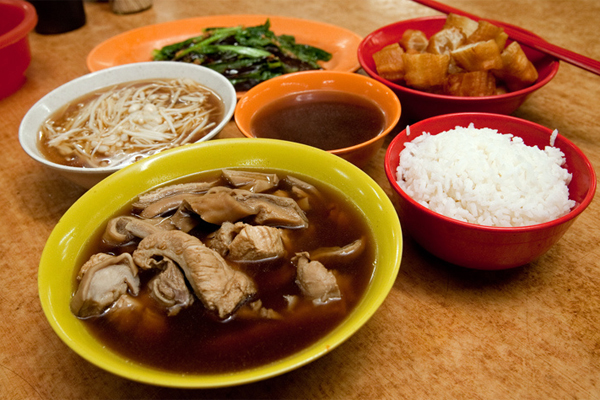 Món Bak kut Teh nổi tiếng ở Singapore